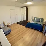 Lovely One Bedroom Flat In The Heart Of London